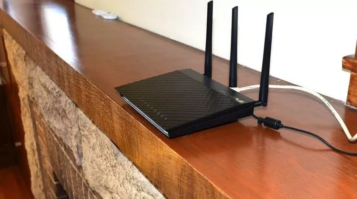 The Best Place to Put Your Wi-Fi Router - Explained by Physics