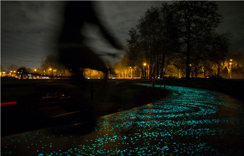 glowing-road-netherlands-Van-Gogh
