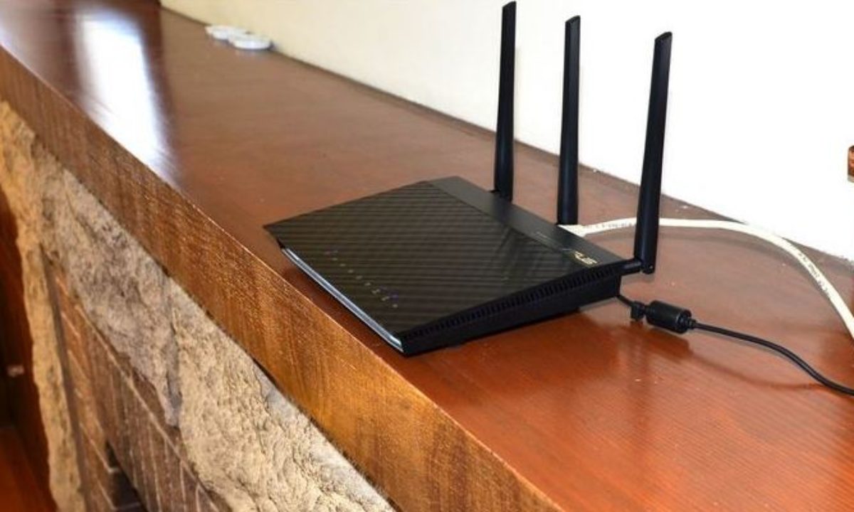 The Best Place to Put Your Wi-Fi Router - Explained by Physics