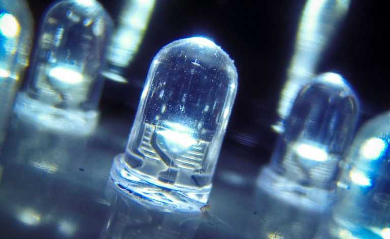 LED Flips 90 Billion Times Per Second: Future Of Optical Communication