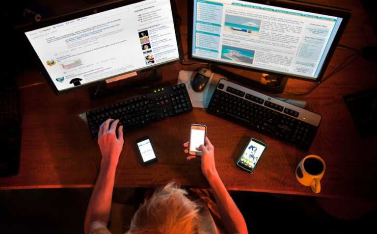 Internet Addiction Makes You More Likely To Catch Cold and Flu: Study
