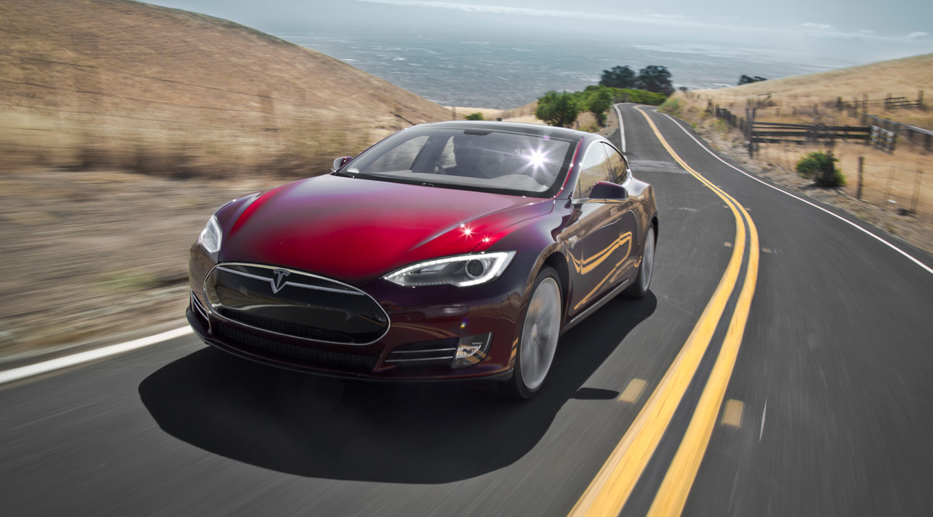 new tesla car scores insane 103 out of 100 in consumer report rating