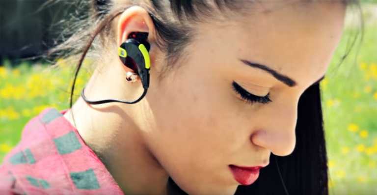 Get MMOVE Stereo Bluetooth Earbuds For Premium Quality Sound