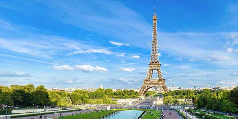 Daytime-Eiffel-Tower-Paris-France-Twitter-Headers-Twitte
