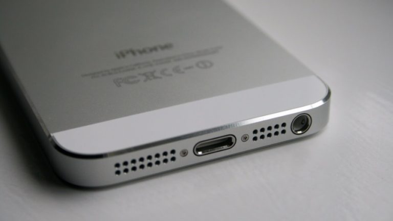 iPhone Lightning Connector
