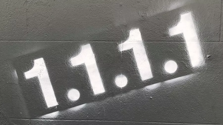Cloudflare DNS 1.1.1.1 faster internet privacy