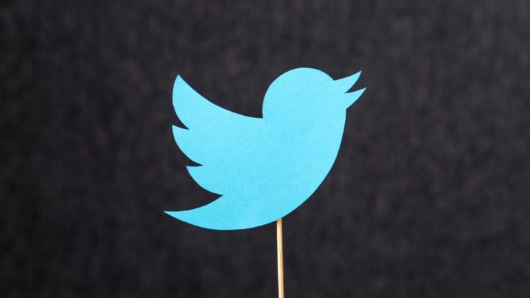 Twitter Is Bringing Back The Reverse Chronological Feed Option