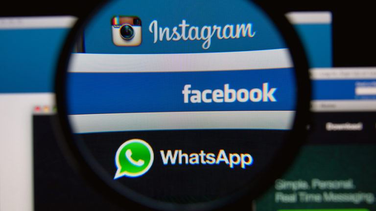 Facebook Integrate Whatsap messenger