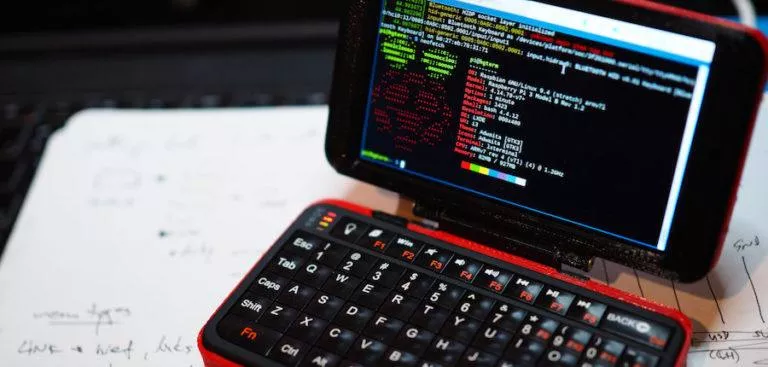 hgTerm Is A DIY Mini Raspberry Pi Computer That Runs PlayStation Games