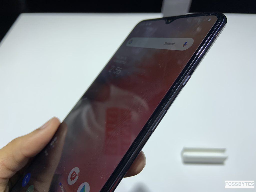 OnePlus 7T right side