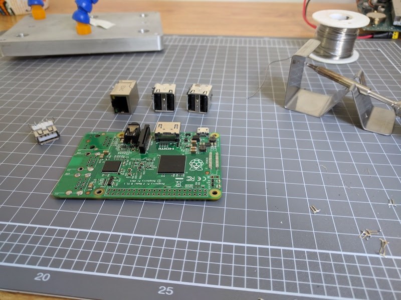 PS2 Raspberry Pi 2 DIY