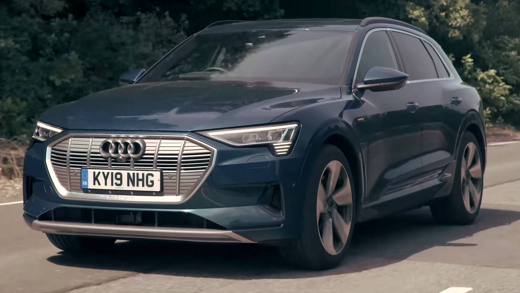 Audi e-tron new electric cars