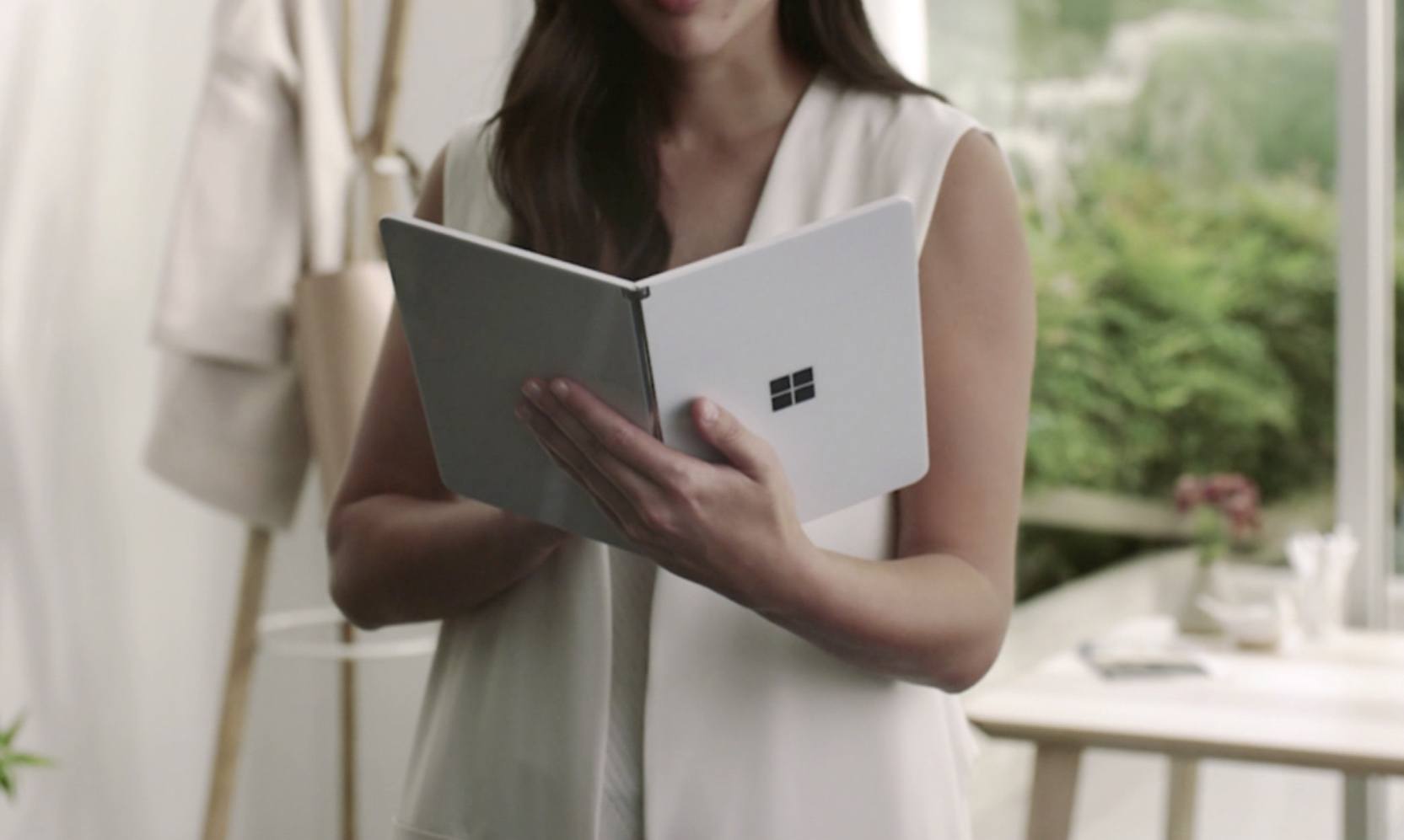 Microsoft Surface Neo Launched Dual-Screen