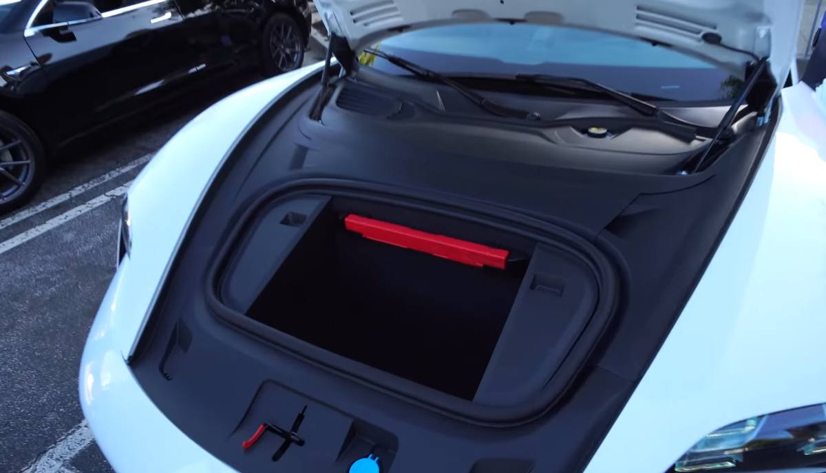 Porsche Taycan Electric car Features