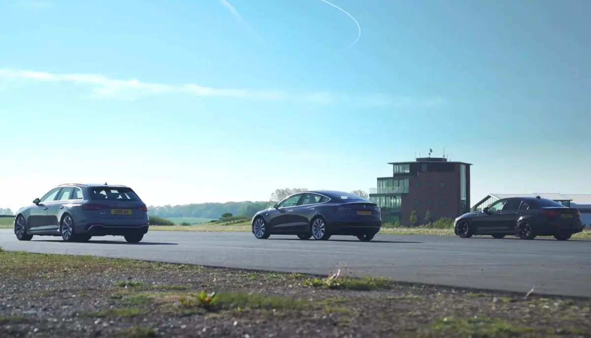 Tesla Model 3 Performance Drag Race