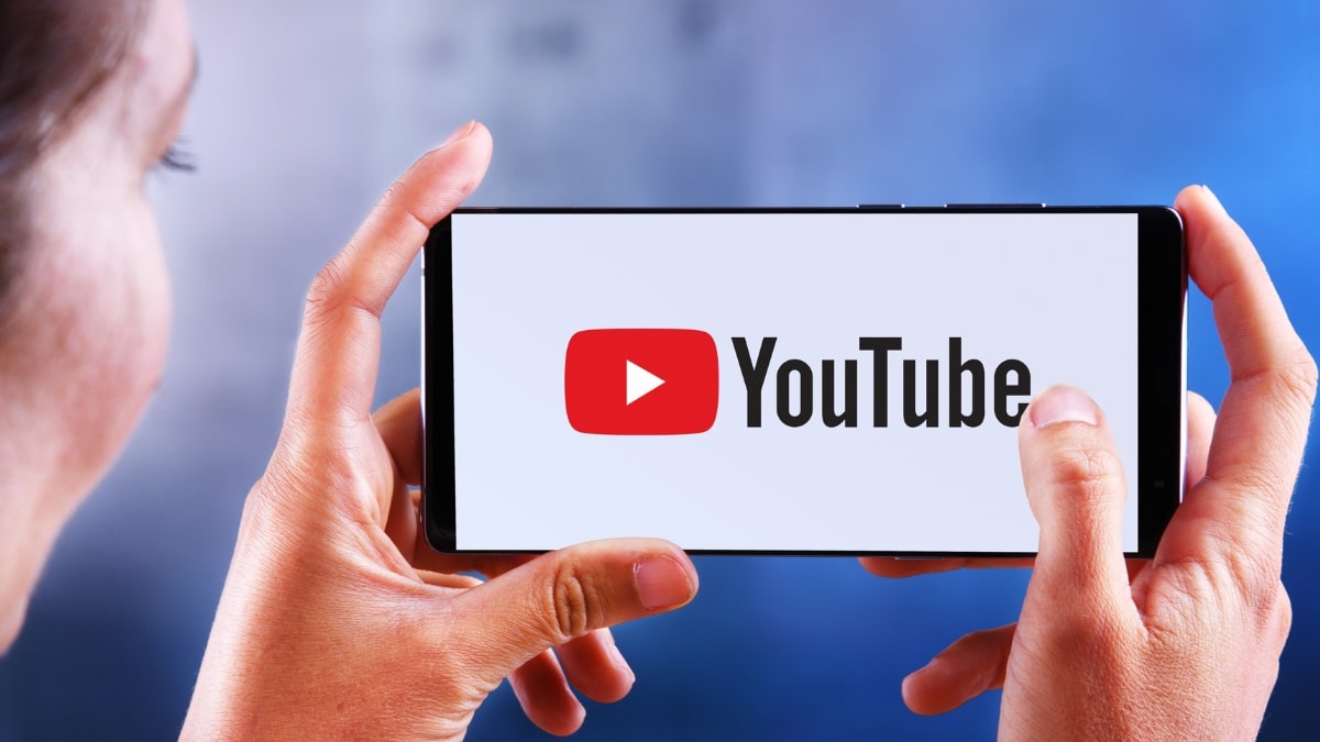 Bạn muốn tận hưởng video YouTube nền trang trí khi đang làm việc trên máy tính? Sử dụng phần mềm VLC để xem video YouTube trong nền thiết lập đơn giản và dễ dàng. Hãy thử và trải nghiệm các tính năng tuyệt vời của VLC ngay hôm nay.