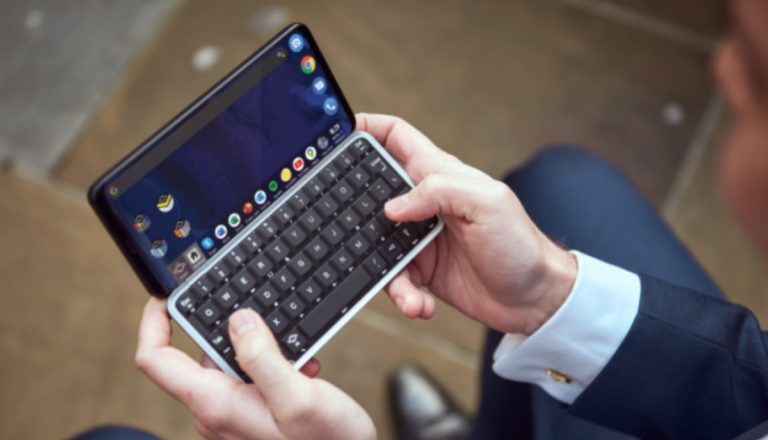 Astro Slide: 5 Key Features Of Multi-Boot Linux And Android Smartphone-cum-PDA