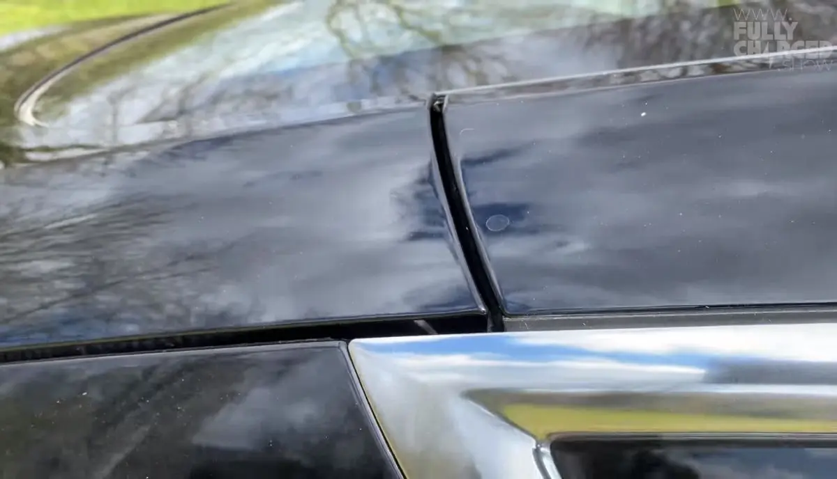 Tesla Model 3 problem_ panel gap