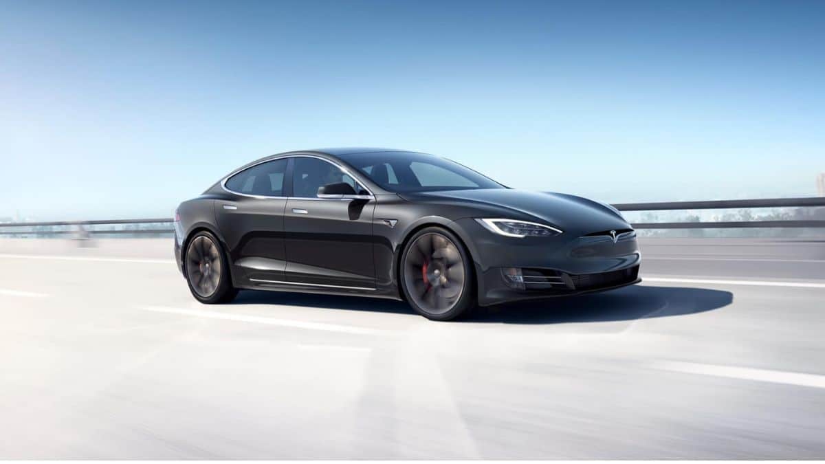 Tesla Model S_ longest range electric car