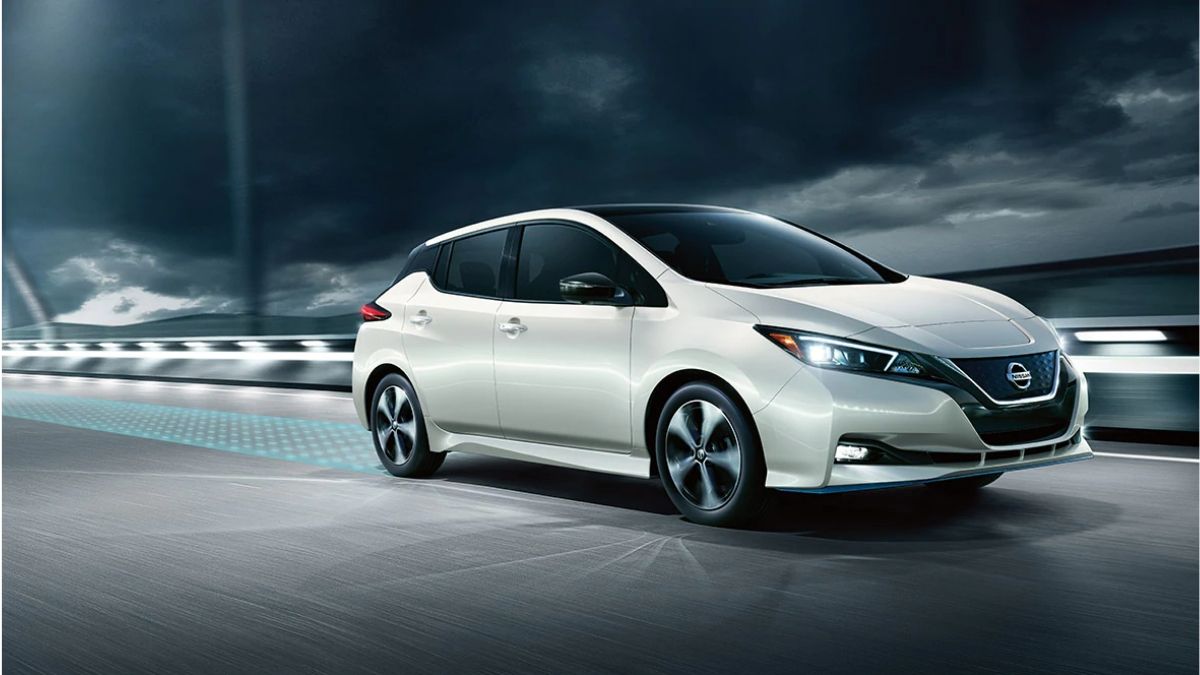Nissan Leaf budget electric car