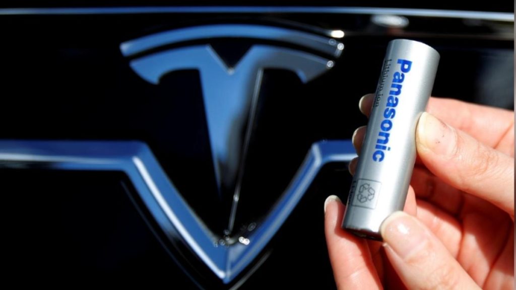Tesla electric car batteries panasonic