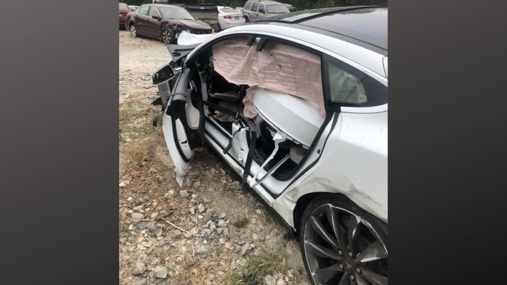 tesla model 3 accident