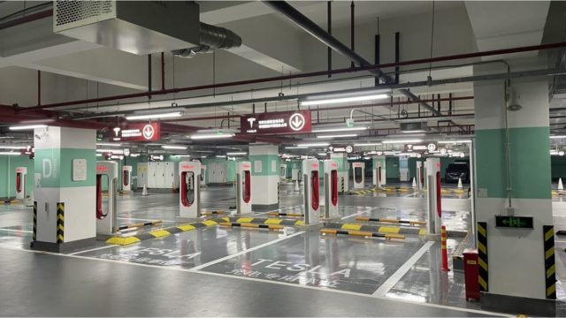 Tesla-China-SUpercharger-station