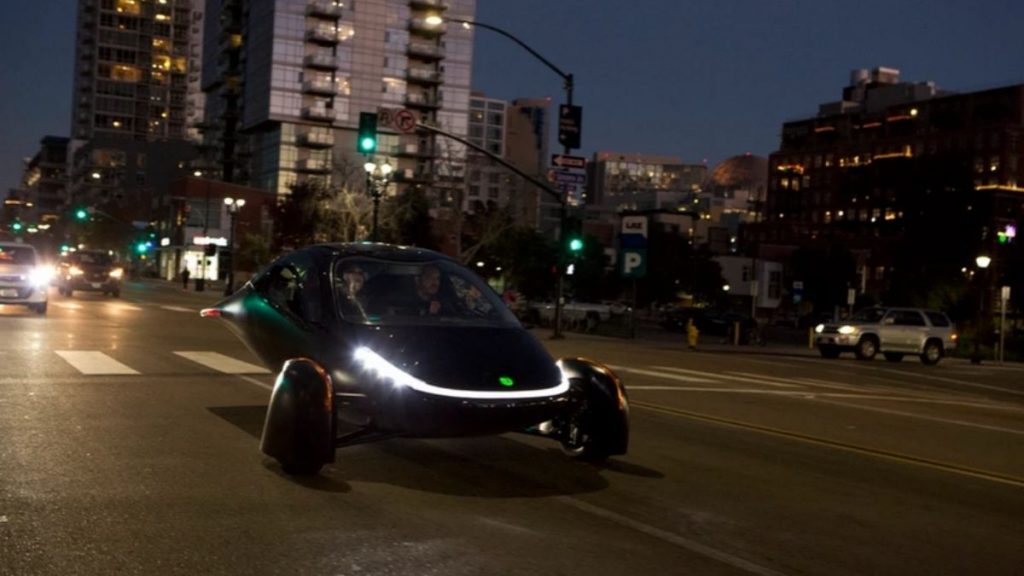 Coche eléctrico solar APtera