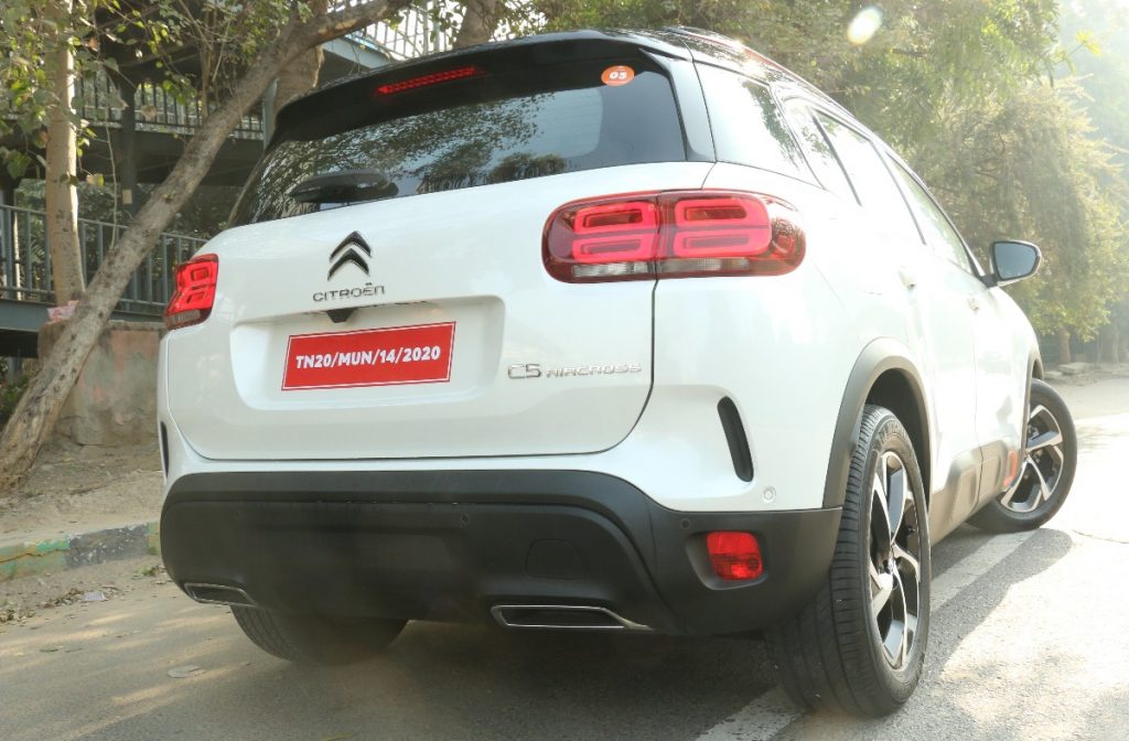rear view of c5 aircross