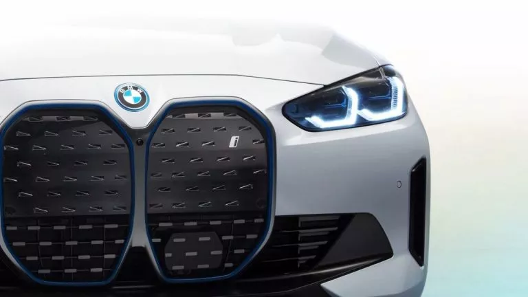 Can Electric Sedan BMW i4 With 590km Range Be A Porsche Taycan Rival?