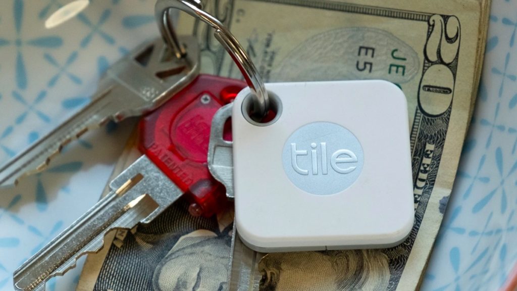 Tile smart tracker image- best smart tracker