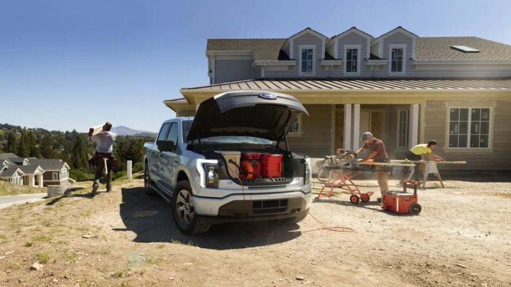 2022 Ford F-150 lightning frunk