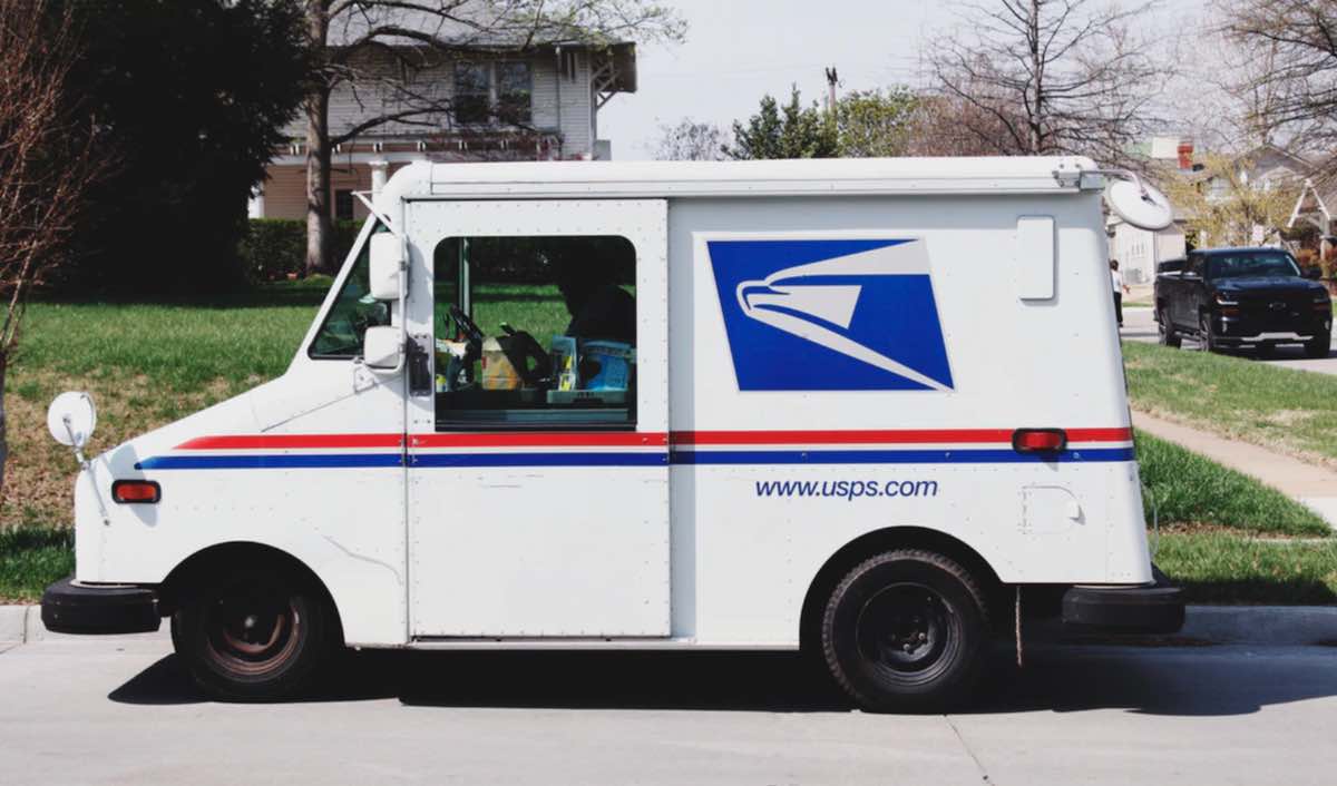 usps tracking package forwarded