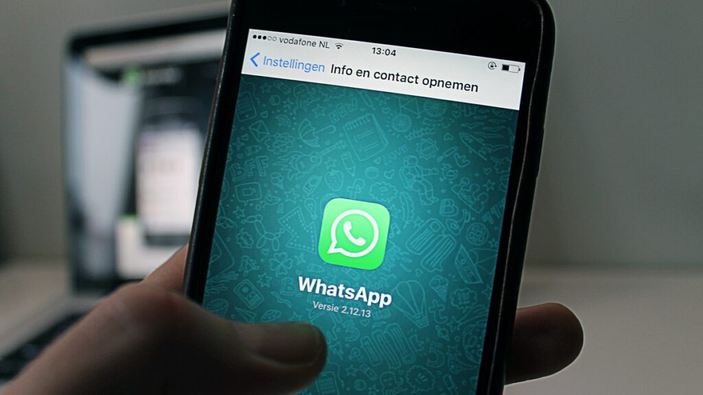 Not In The Mood To Listen? WhatsApp Might Introduce Voice Transcripts
