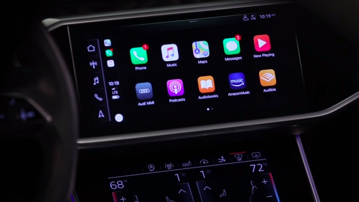 Apple CarPlay on an Audi MMI display