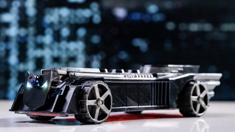 CircuitMess Batmobile DIY Robot Car