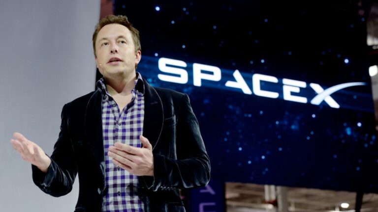 SpaceX planning to launch up to 52 missions in 2022