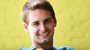 Snapchat Blames Apple, Ukraine War For Hiring Slowdown