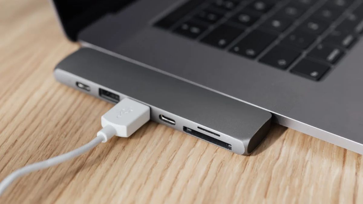5 Fixes To Try If Your Chromebook Is Not Turning On