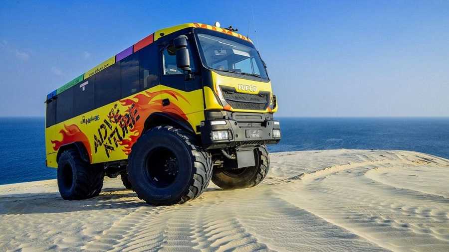 monster bus qatar