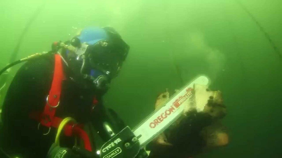 underwater chainsaw