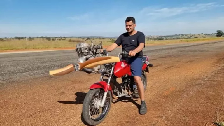 DIY YouTuber Builds An Amazing Propeller Fan Motorcycle