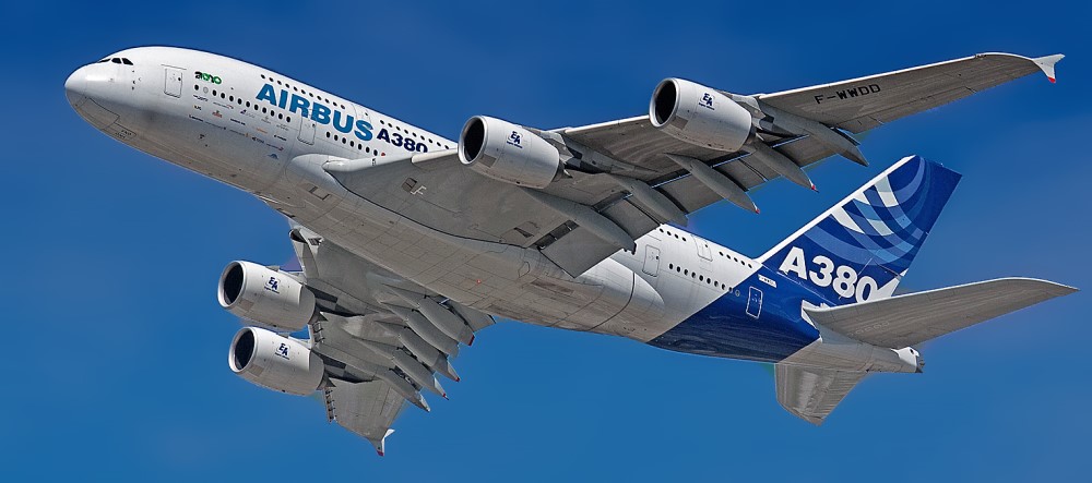 Airbus_A380 largest plane in the world