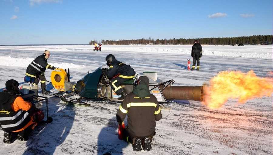 snowmobile about to run