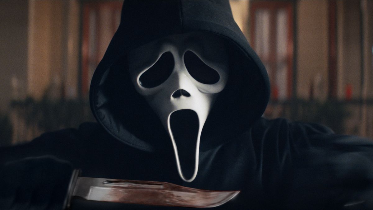 See new Ghostface mask in Scream 6 photo