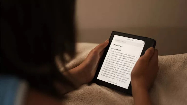 Love To Read? Check Out The 5 Best Tablets For Reading Books In 2023