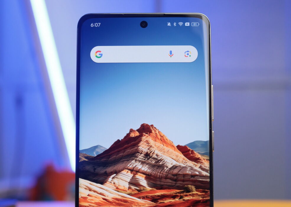 Image of the display of the Realme 12 Pro