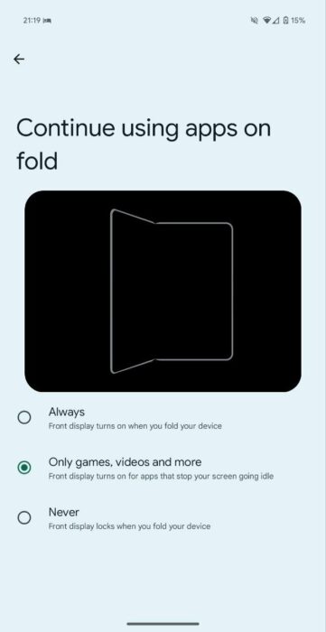 Screenshot of the Continue using apps on fold setting in Android 15