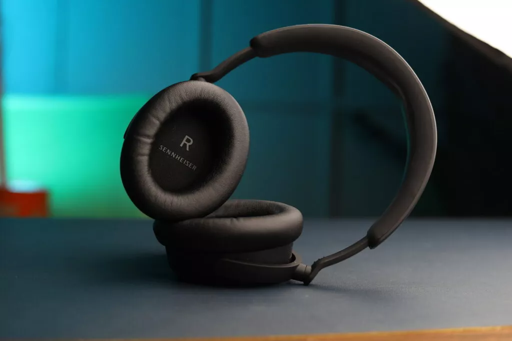 Image of the Earcups