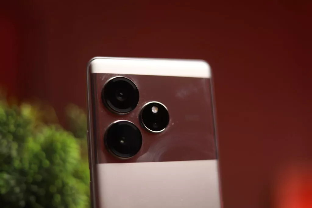 Image of the camera module of the Realme GT 6